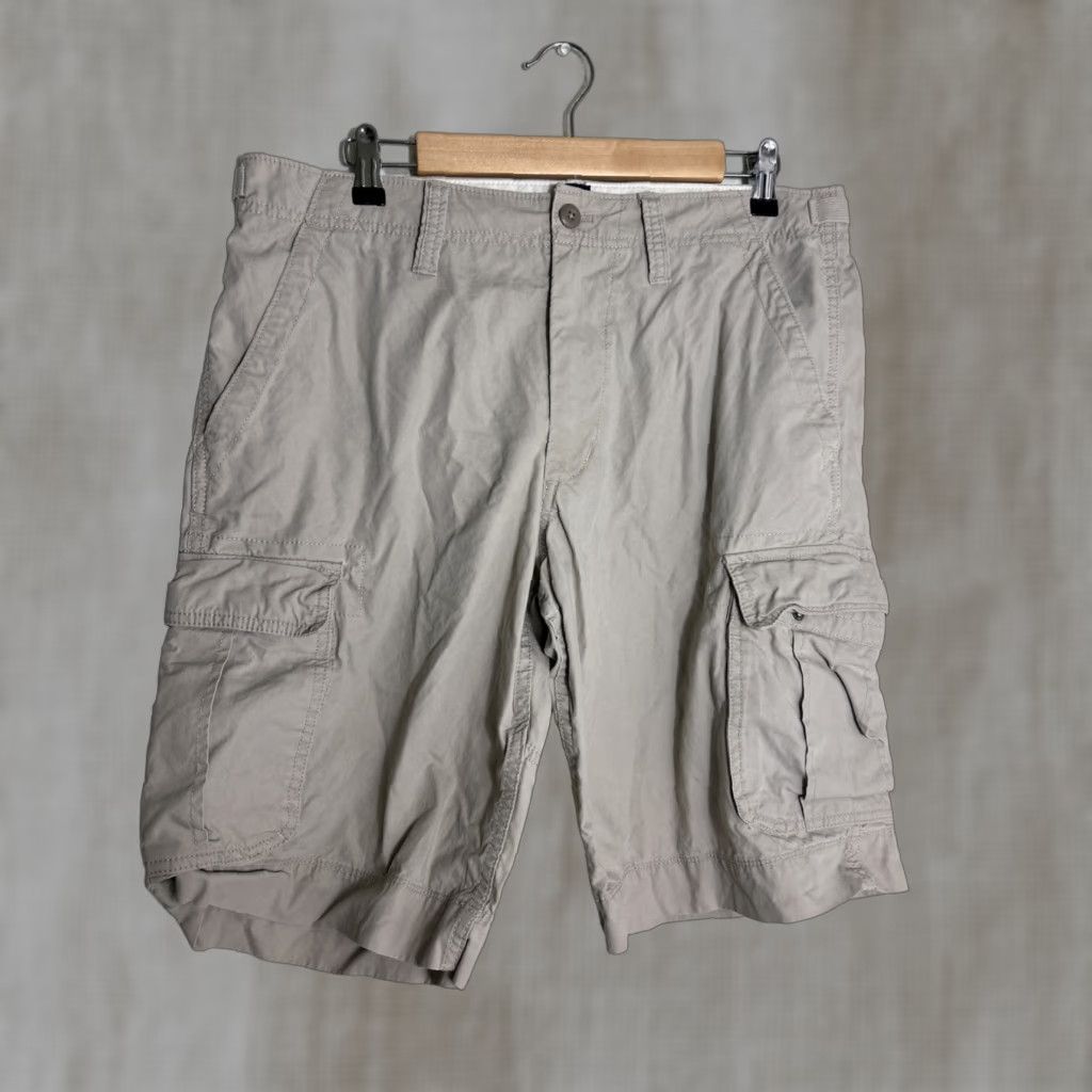 Gap Gap Cargo Shorts Mens Size 33 Beige Regular 11.5 33x11.5 Preppy Kanye Size US 33 - 1 Thumbnail