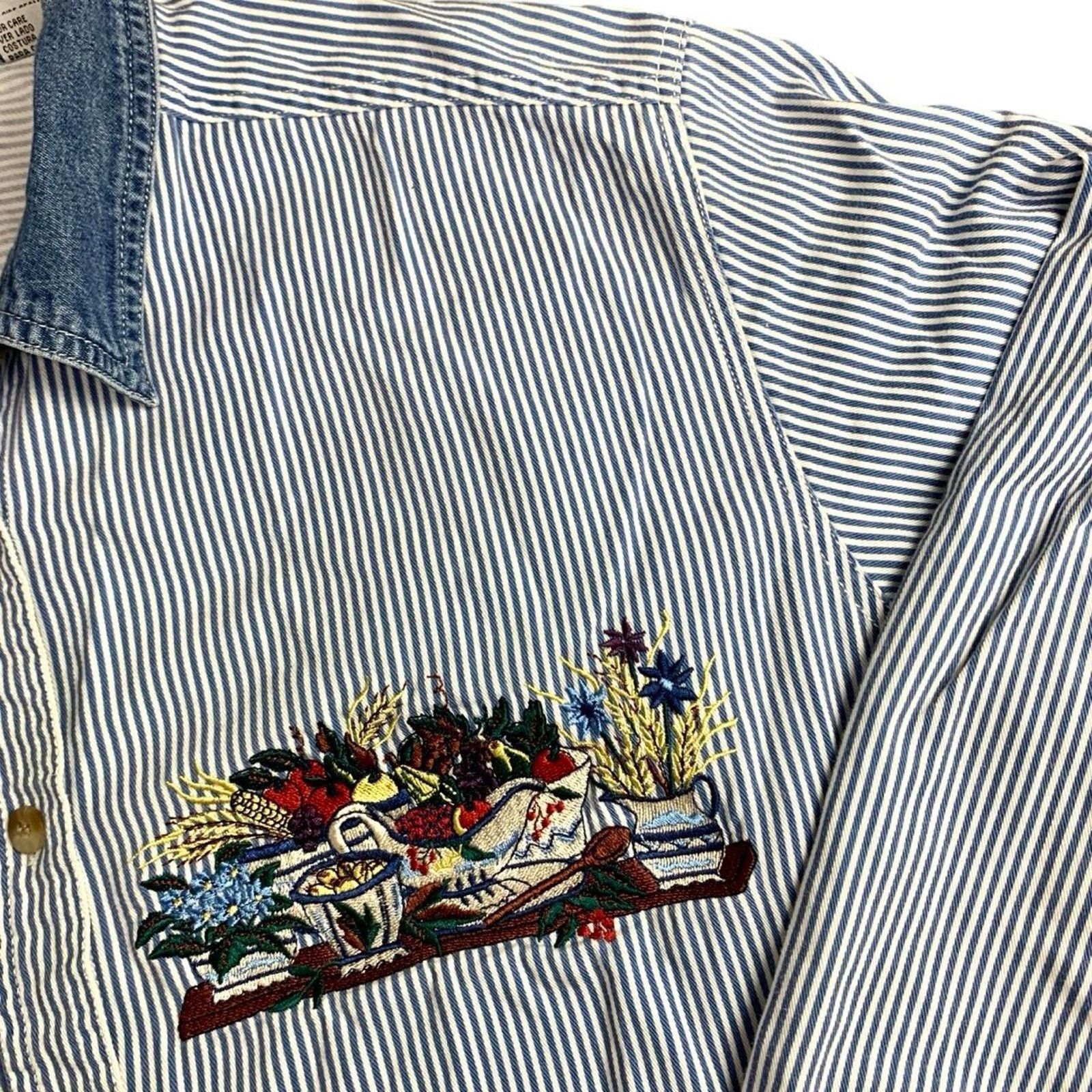 Vintage Vintage embroidered button up shirt Size L / US 10 / IT 46 - 2 Thumbnail