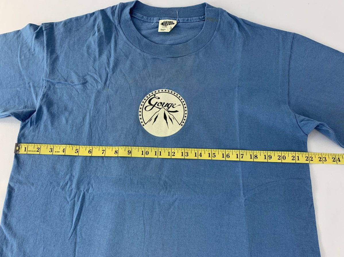 Vintage 90s Gouge USA Clothing Skate Big Logo Sky Blue Tee Size US L / EU 52-54 / 3 - 9 Thumbnail