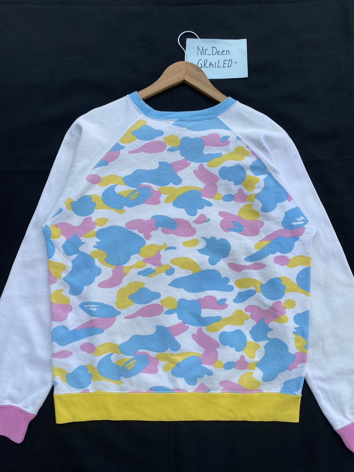 Bape Rare BAPE by Bathing Ape Camo Multicolor Sweater Size S / US 4 / IT 40 - 24 Thumbnail
