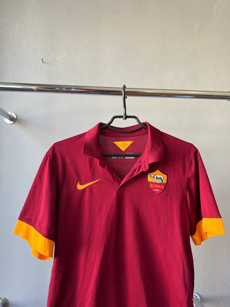 Nike 2014/15 AS ROMA HOME SOCCER JERSEY FOOTBALL SHIRT NIKE RARE Size US S / EU 44-46 / 1 - 4 Thumbnail