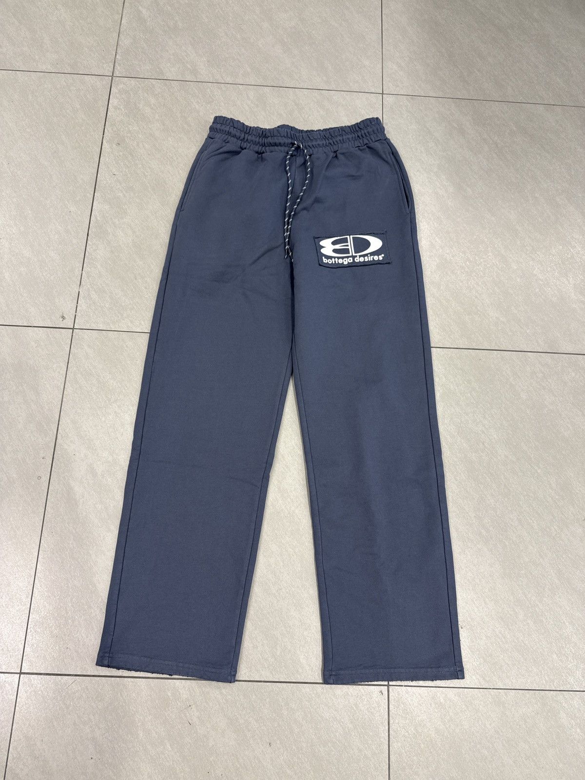 Bottega Desires Bottega Desires Tech Sweatpants Medium Size US 32 / EU 48 - 1 Thumbnail