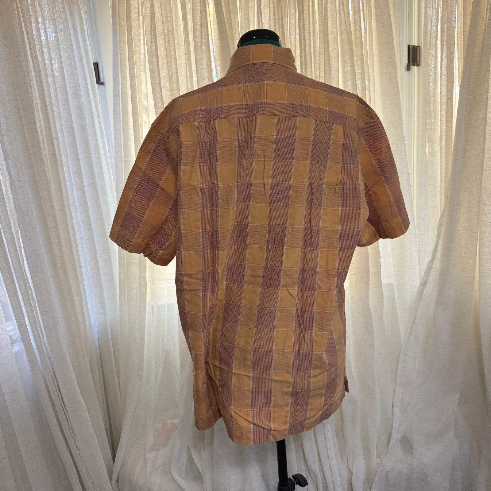 Van Heusen Van Heusen Tan Plaid Button-Up Shirt | Sz M Size US M / EU 48-50 / 2 - 4 Thumbnail