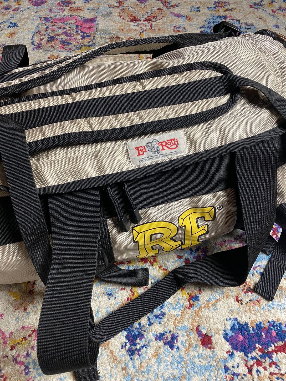 Vintage Ed "Big Daddy" Roth Rat Finks 2 ways duffle backpack OS Size ONE SIZE - 9 Thumbnail