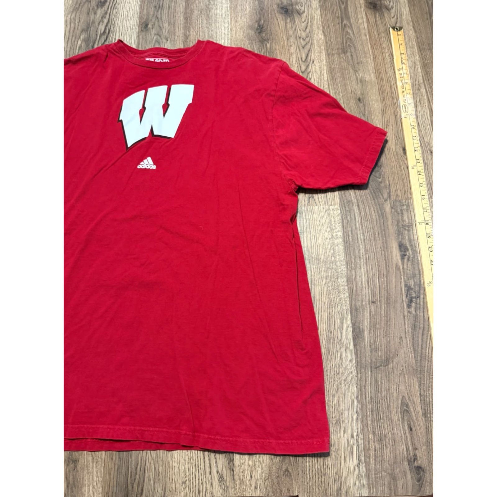 Adidas Adidas Shirts Men's 2XL Red White T-Shirt Short Sleeve Wisconsin Badgers Size US XXL / EU 58 / 5 - 4 Thumbnail