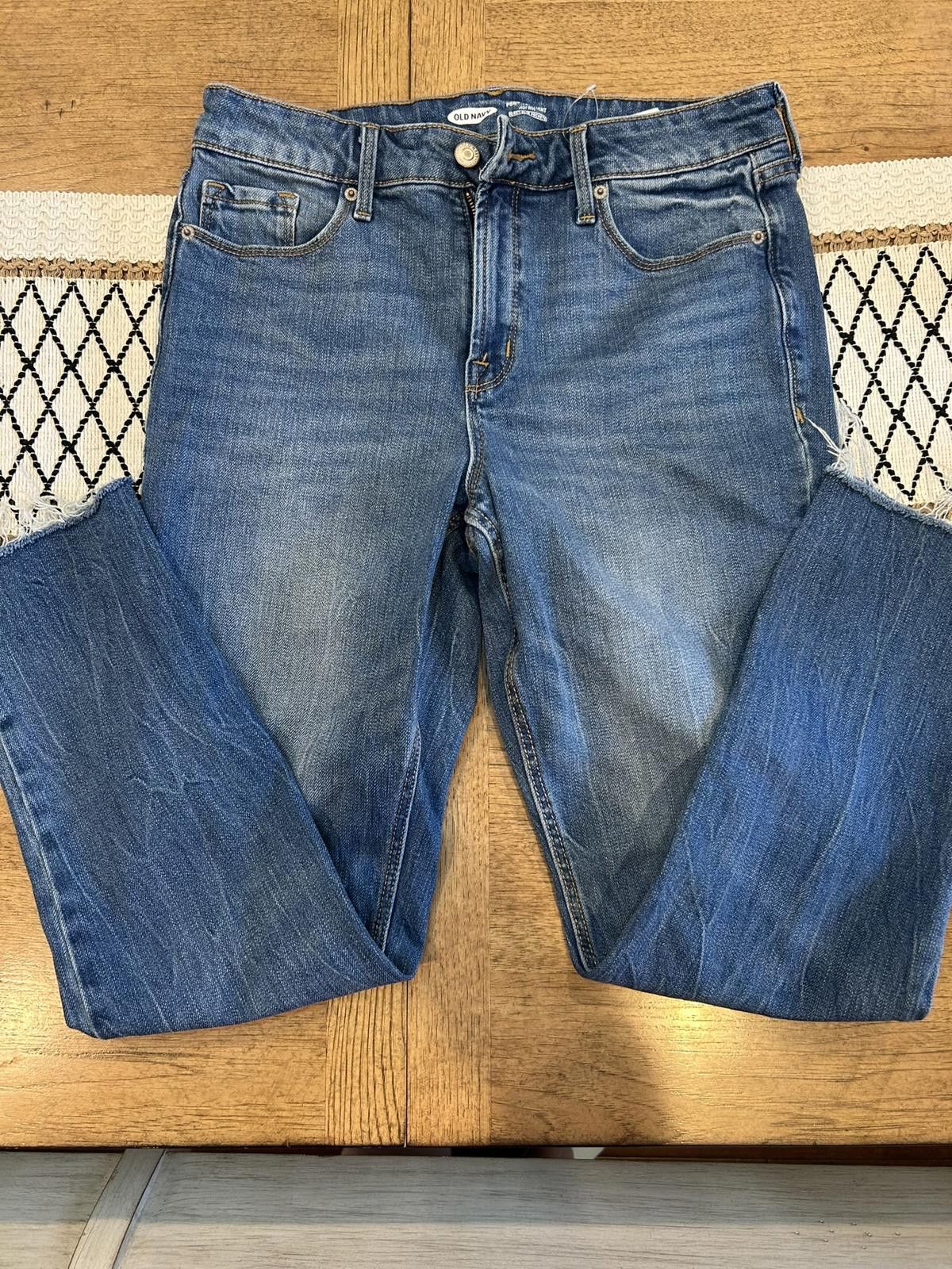 Old Navy Old Navy Power Straight High Rise Jeans Size 32" / US 10 / IT 46 - 1 Thumbnail