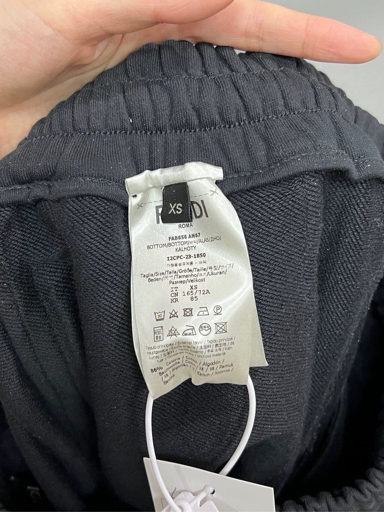 Fendi Fendi Gray Print Panel Shorts Size US 26 / EU 42 - 3 Thumbnail