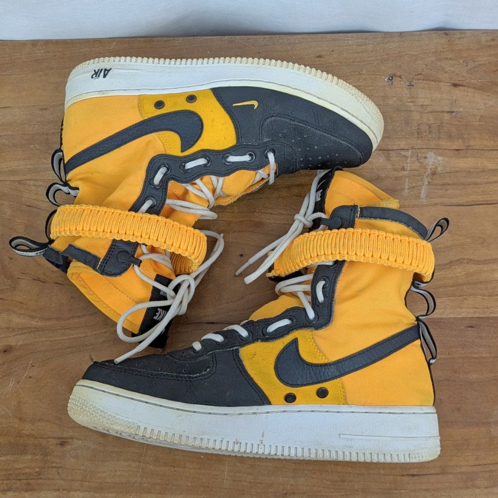 Nike Nike SF Air Force 1 Orange and Black Sneakers US Men's 8 Size US 8 / EU 41 - 6 Thumbnail