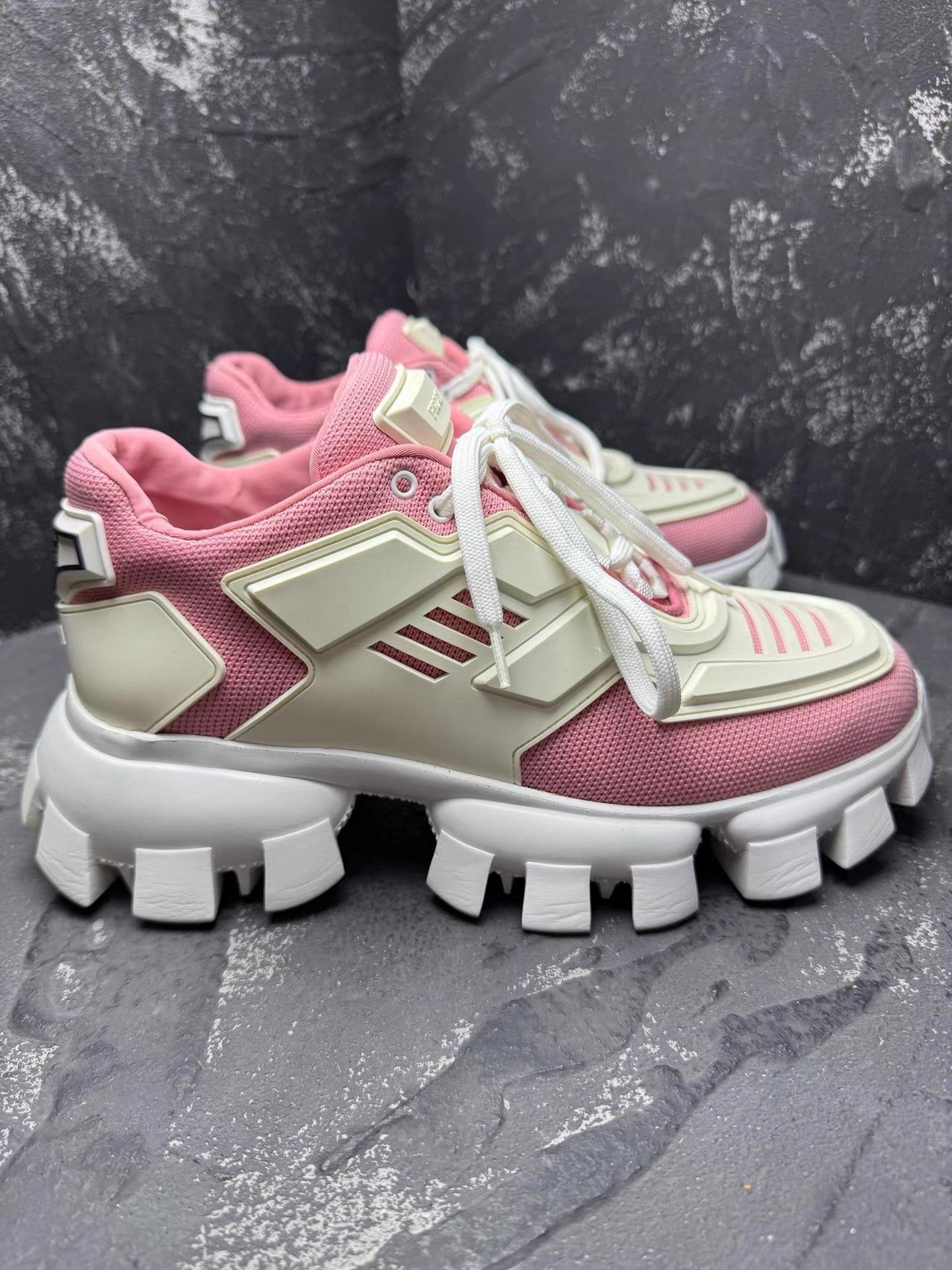 Prada Prada White & Pink Platform Sneakers Q10 Size US 7.5 / IT 37.5 - 6 Thumbnail