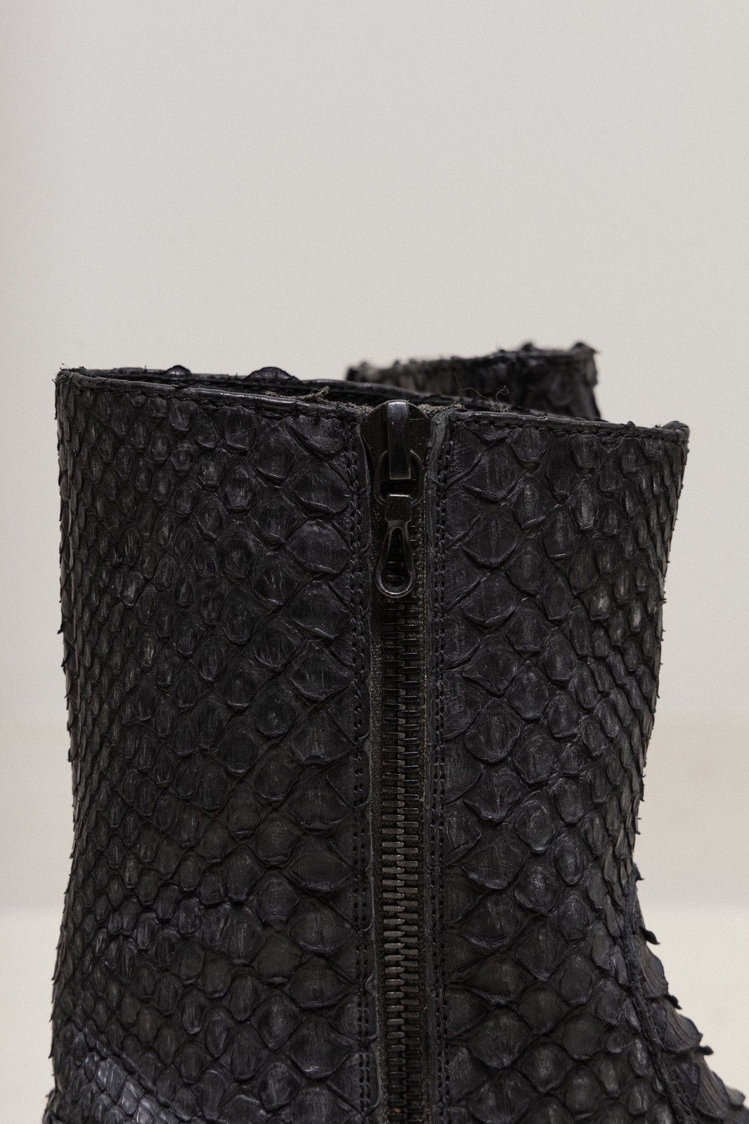Carpe Diem Full snake skin leather ankle boots Size US 7 / IT 37 - 6 Thumbnail