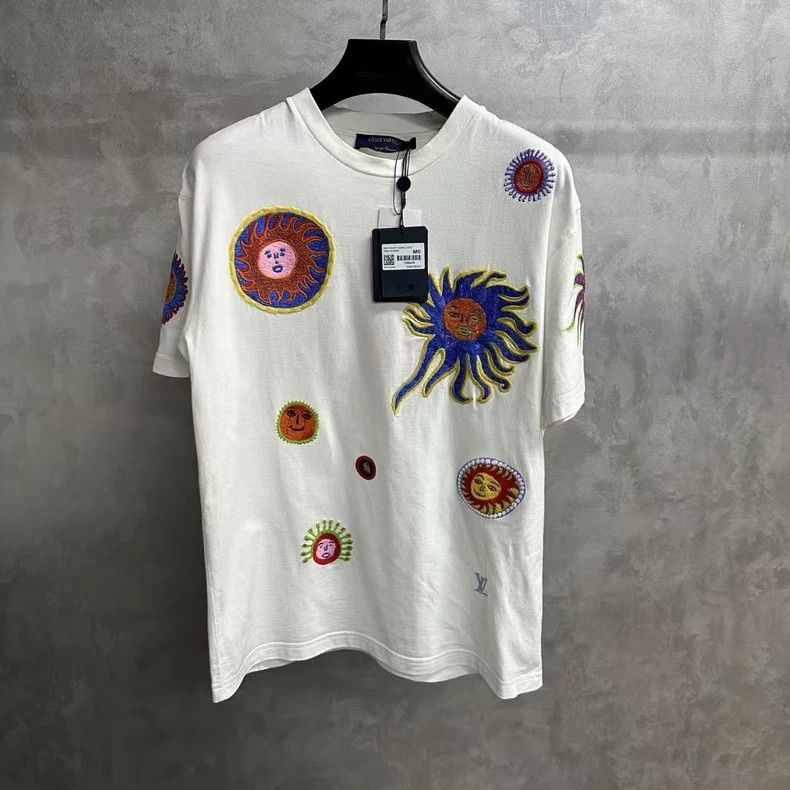 Louis Vuitton Louis Vuitton White Co-branded Cartoon Face Embroidered Cr Size US M / EU 48-50 / 2 - 1 Thumbnail