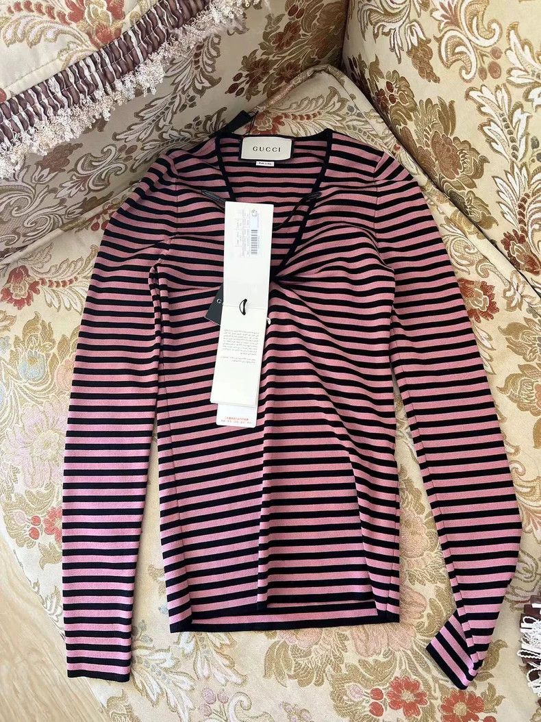 Gucci GucciKnitwear 2503-Nextarrow Size XS / US 0-2 / IT 36-38 - 1 Thumbnail