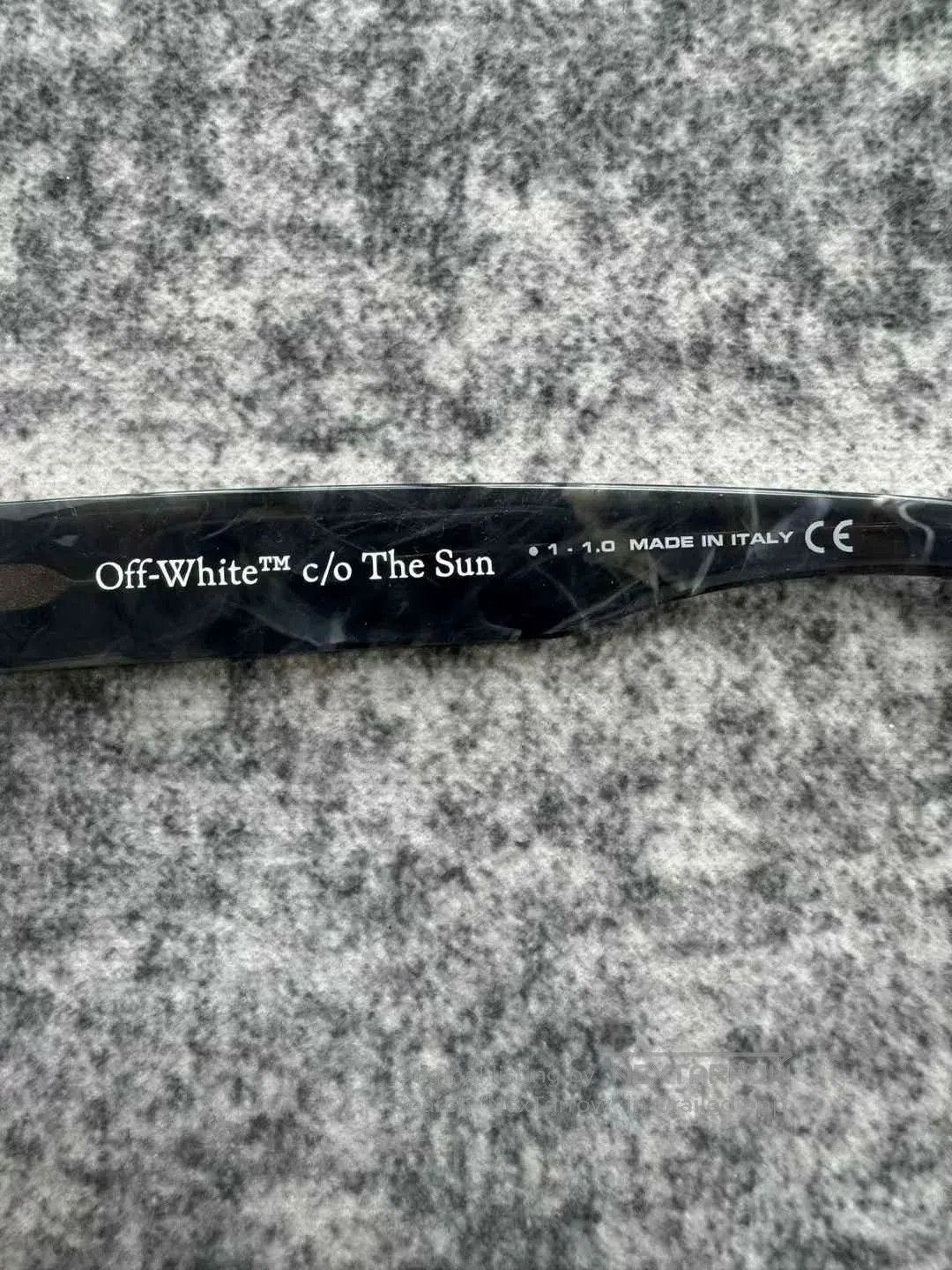 Off-White Off White Amber Sunglasses. Size ONE SIZE - 4 Thumbnail