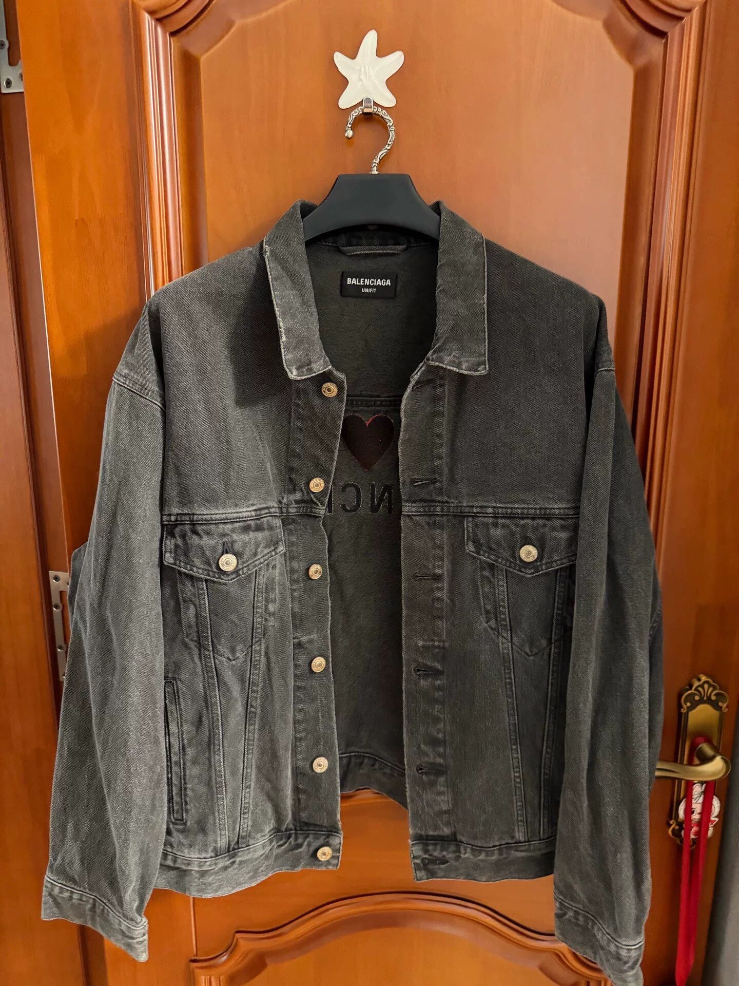 Balenciaga balenciaga embroidered denim jacket size m Size US M / EU 48-50 / 2 - 1 Thumbnail