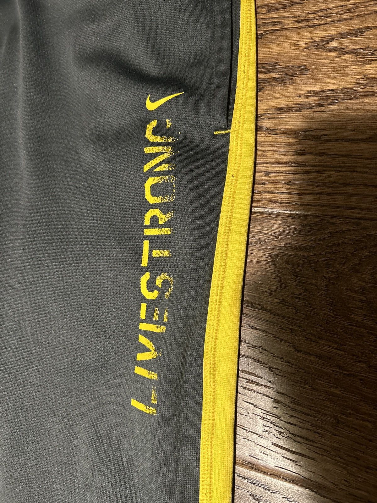 Nike Nike Live Strong (rare find) Size US 34 / EU 50 - 7 Thumbnail