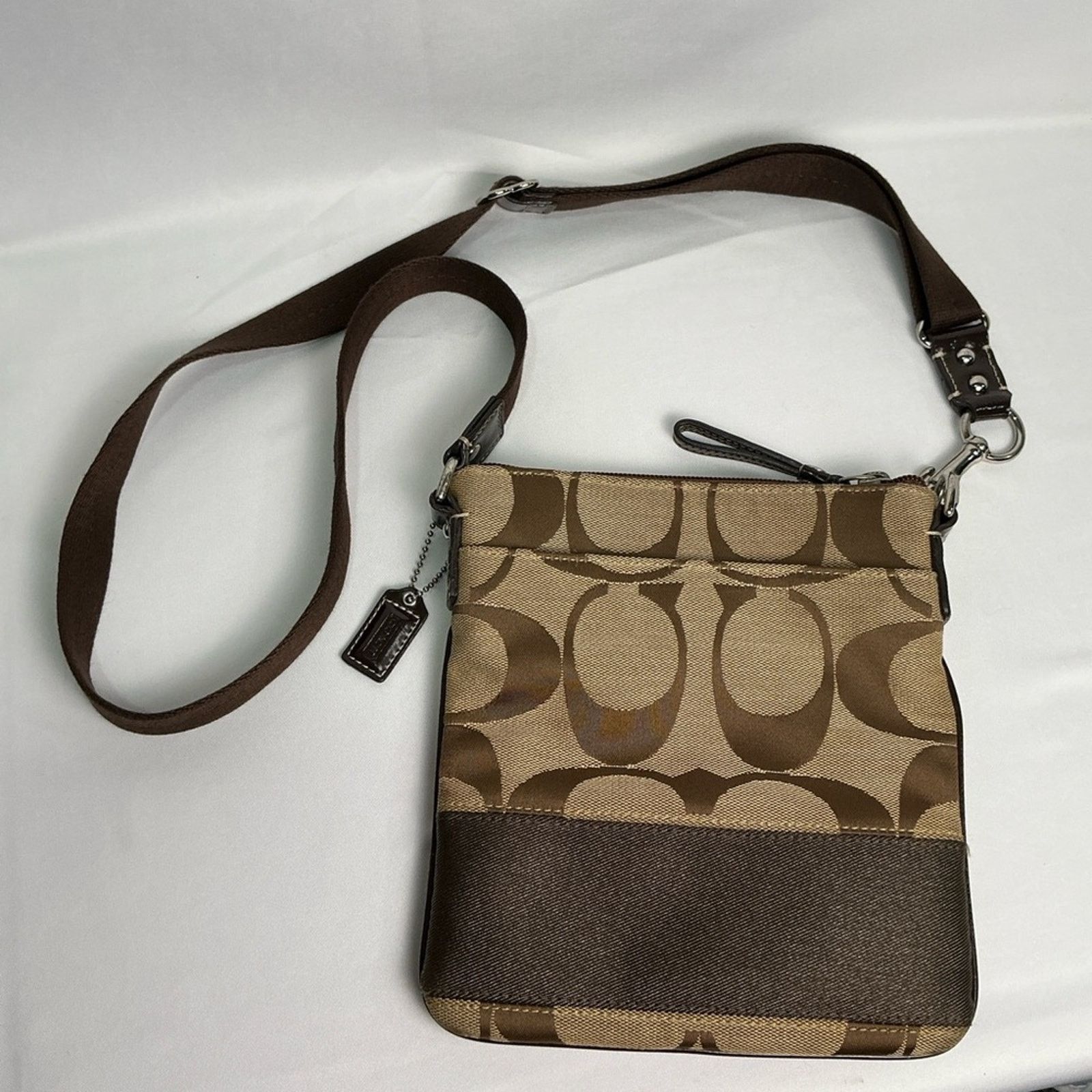 Coach Coach Signature Swingpack Crossbody Bag Brown Khaki Canvas Size ONE SIZE - 1 Thumbnail