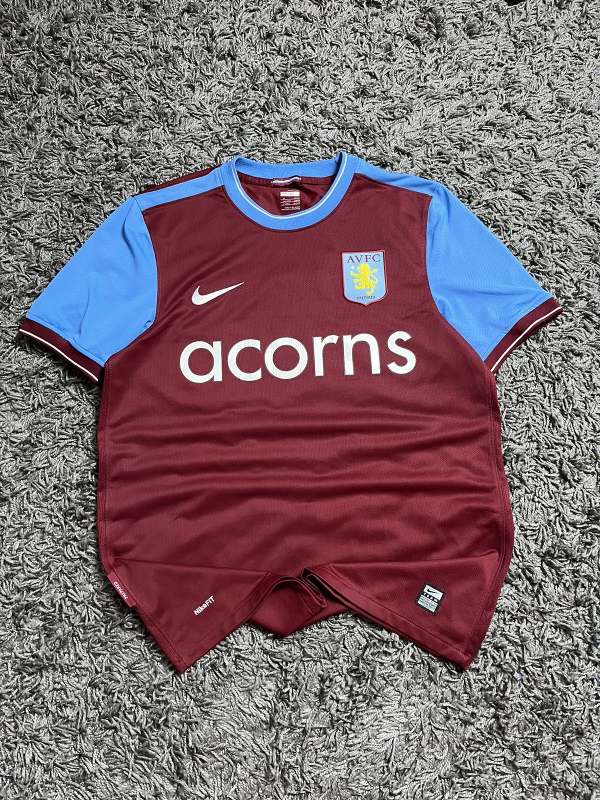 Nike Vtg 2009 Aston Villa Home Kit - Acorns - Nike Fit Size US M / EU 48-50 / 2 - 2 Thumbnail
