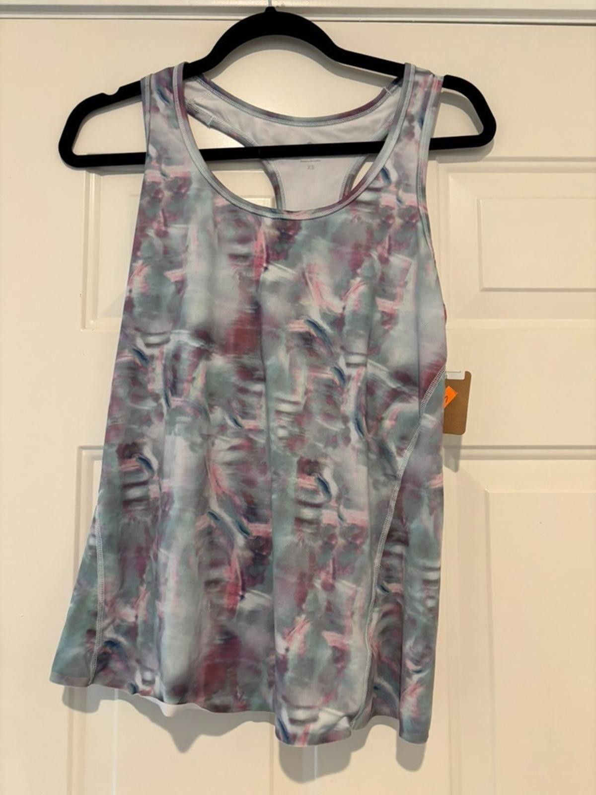 Designer Womens multicolor racer back Athleta tank sz XS - S #524 Size XS / US 0-2 / IT 36-38 - 1 Thumbnail