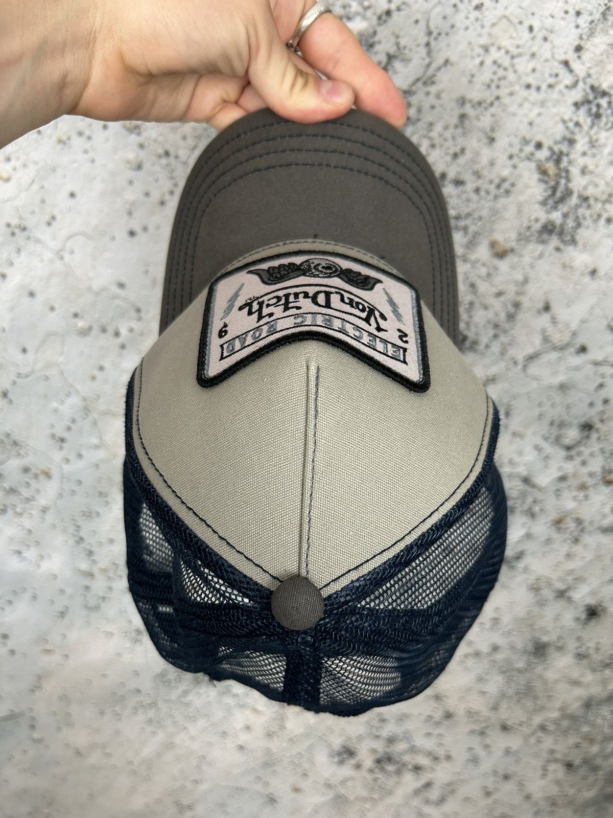Vintage Vintage Von Dutch Y2K Trucker Hat 00s Streetwear Hype Size ONE SIZE - 3 Thumbnail