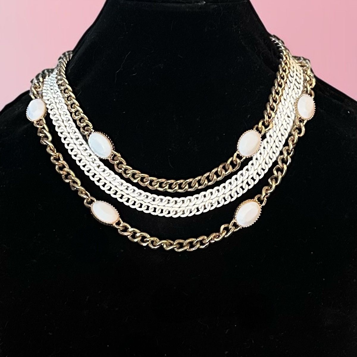 Other Erica Lyons chunky layered gold and white chain necklace Size ONE SIZE - 1 Thumbnail