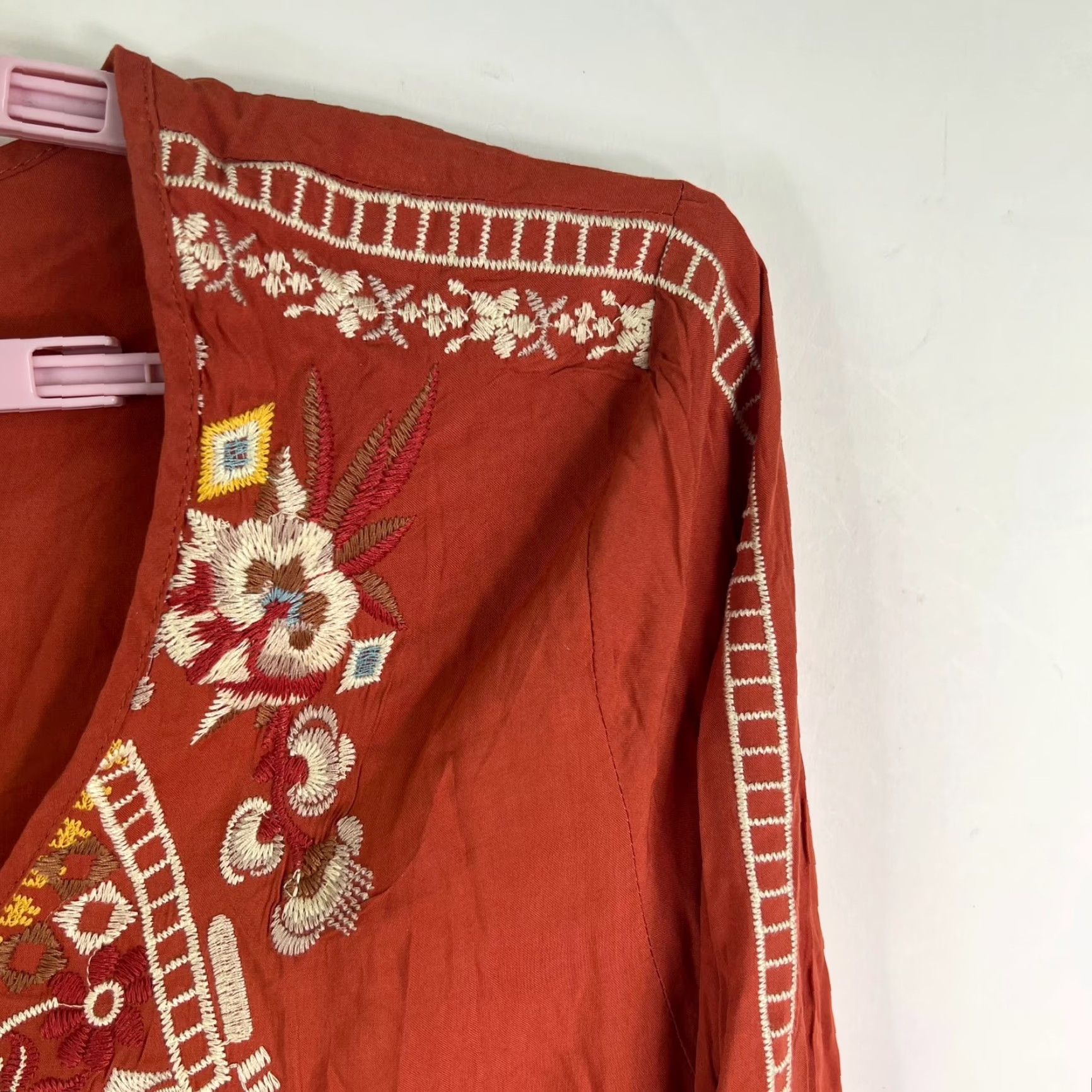 Rusty VINTAGE SOLITAIRE Embroidered V-Neck Tunic Women Size 2X Plus Rust Orange Floral Casual Size XXL / US 16-18 / IT 52-54 - 2 Thumbnail