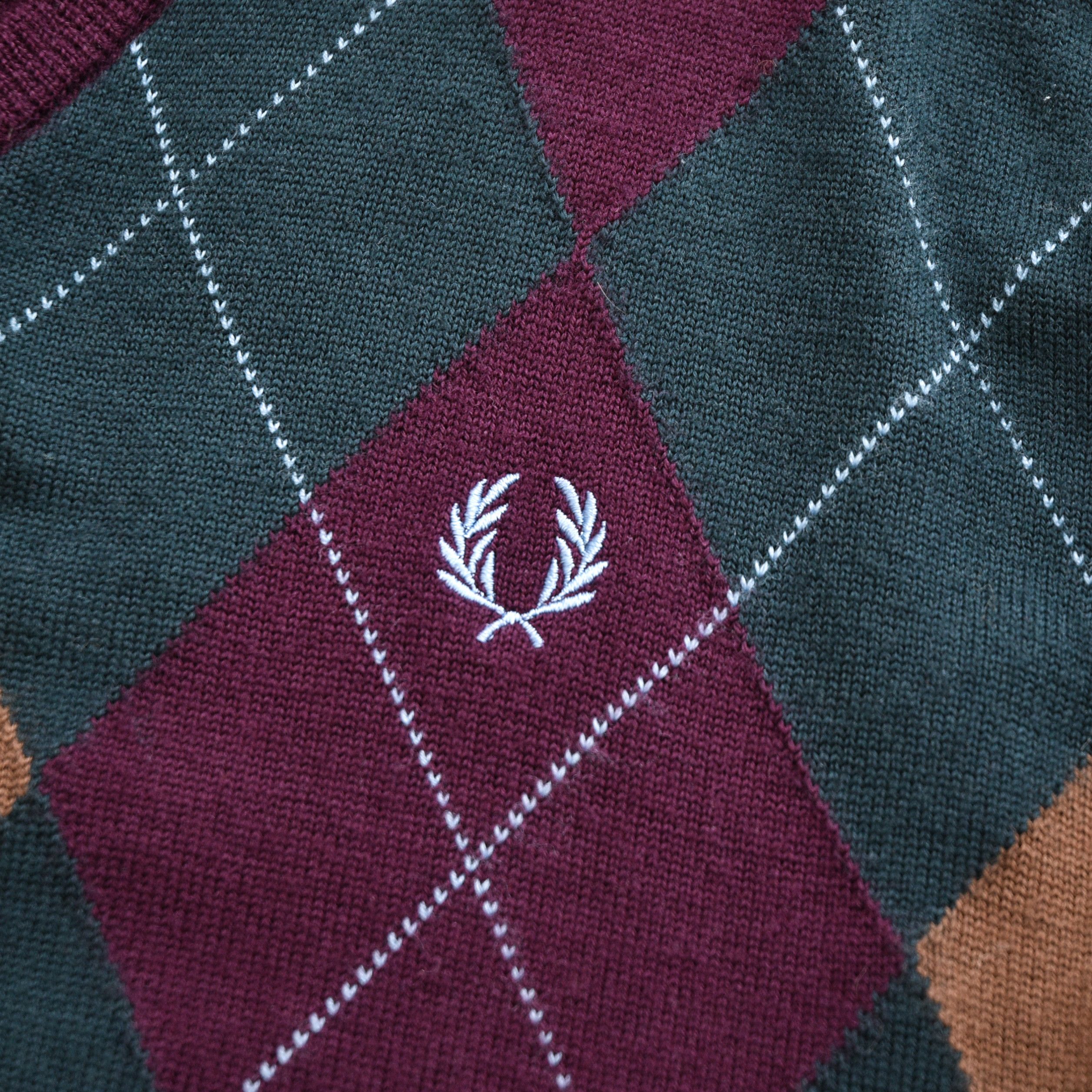 Fred Perry Fred Perry Burgundy V-Neck Argyle Wool Jumper Merino Wool Size US L / EU 52-54 / 3 - 8 Thumbnail