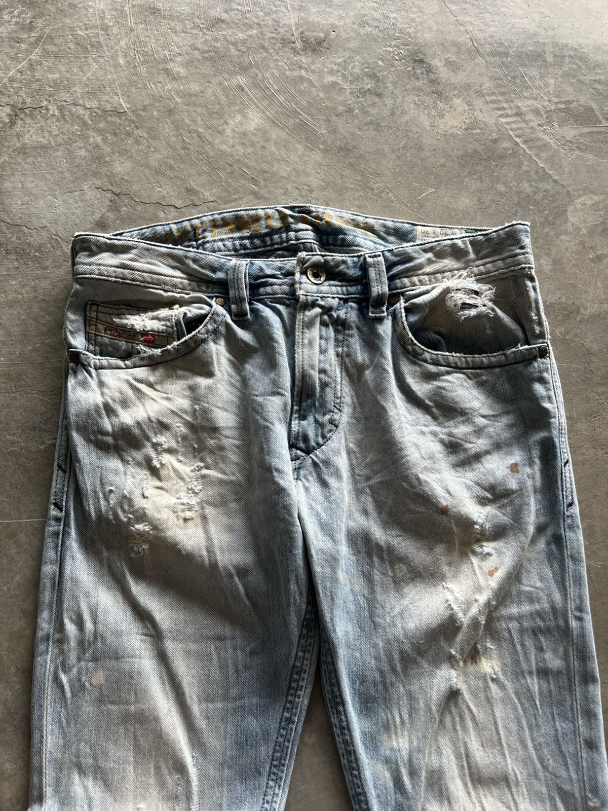 Diesel distressed diesel industry denim splatter bleach sick washed Size US 33 - 2 Thumbnail