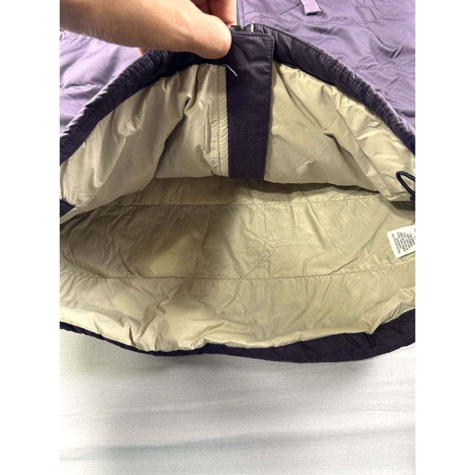 Oakley VINTAGE Oakley Vest Womens Small Purple Hooded Puffer Quilted Zip Pockets Insulated Size S / US 4 / IT 40 - 6 Thumbnail