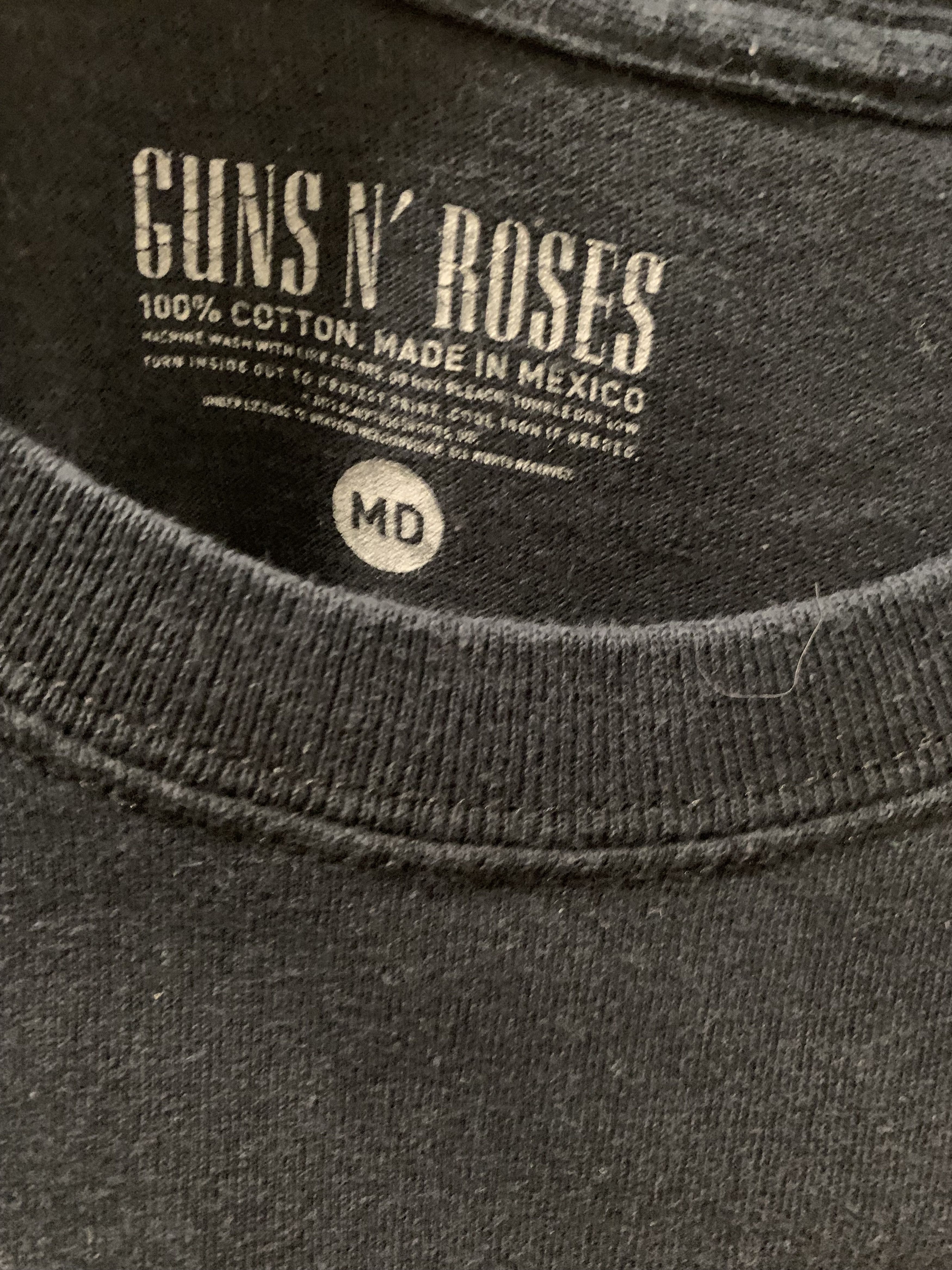 Guns N' Roses guns n' roses 2017 tour tee Size US M / EU 48-50 / 2 - 3 Thumbnail