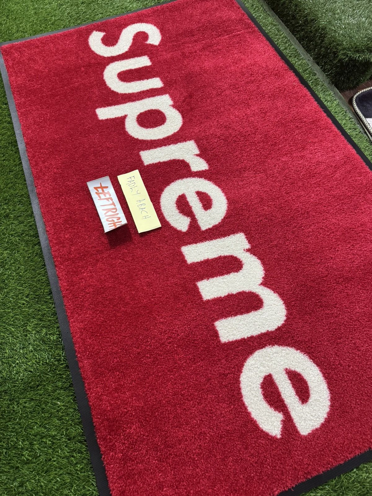 Supreme UNRELEASED SUPREME STORE RUG (circa. 2018) Size ONE SIZE - 1 Thumbnail