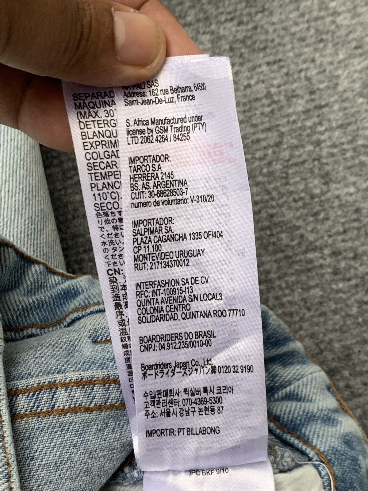 Wrangler RARE 💥 Wrangler X Billabong jeans. Size US 28 / EU 44 - 10 Thumbnail