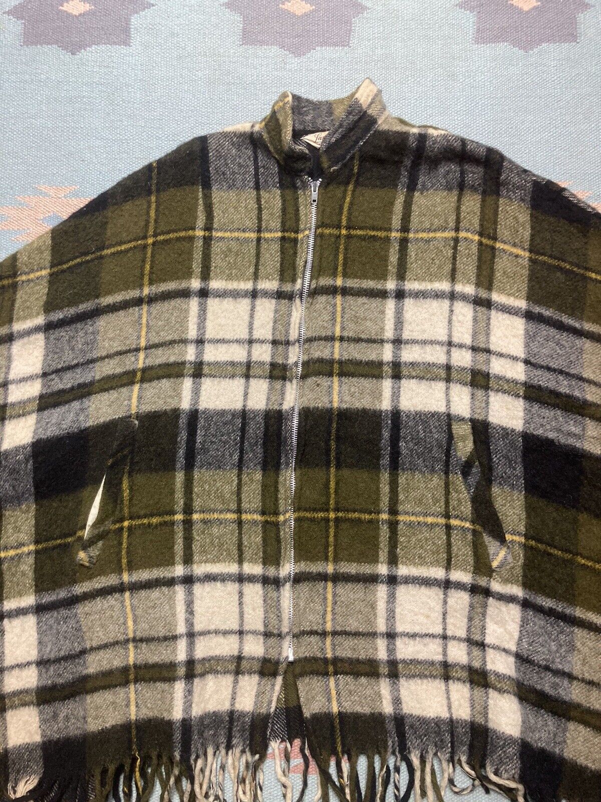 Vintage 1950s wool poncho jacket cape coat plaid fringe zip up Size ONE SIZE - 4 Thumbnail