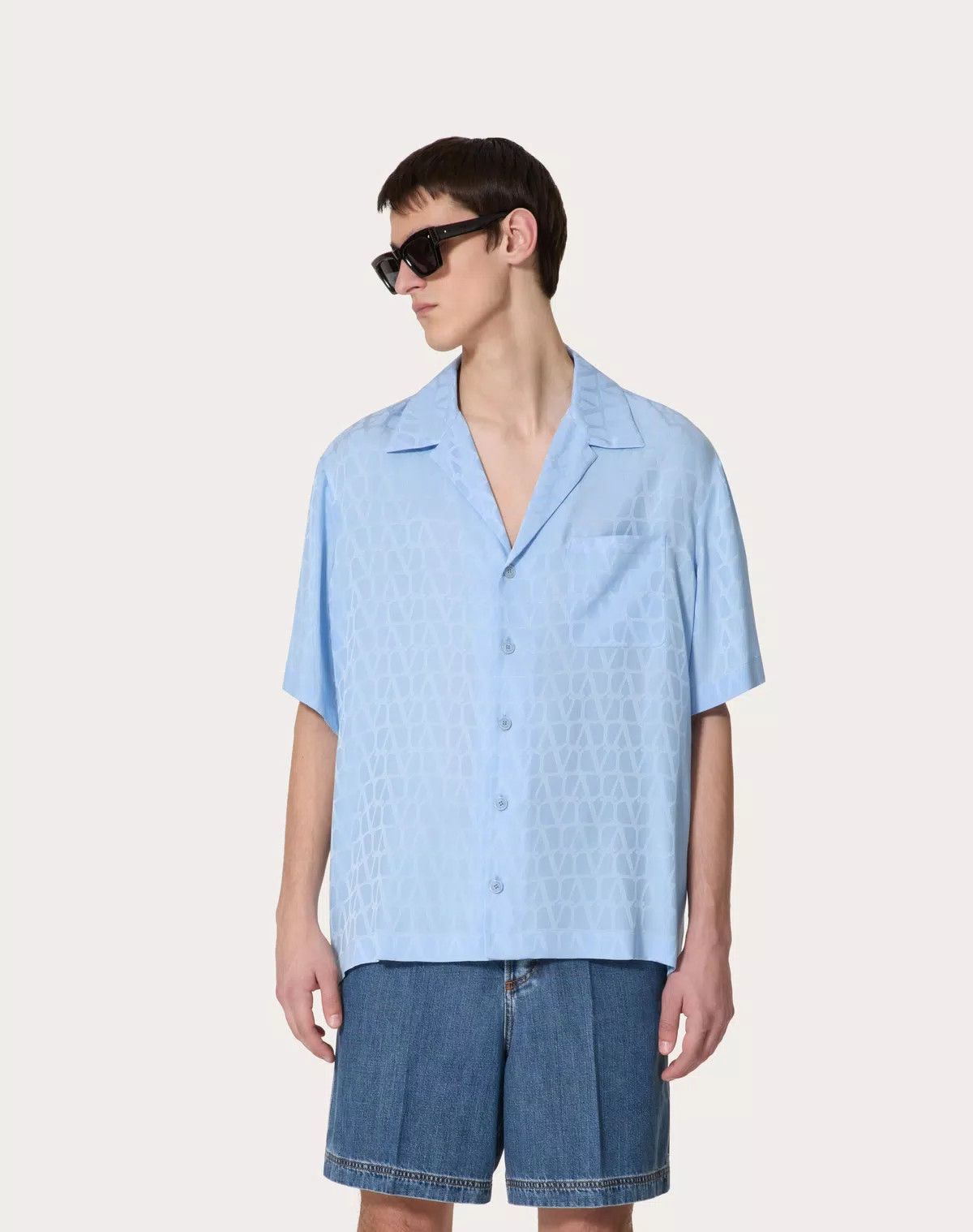 Valentino oc11z0725 Silk Bowling Shirt in Sky Blue Size US L / EU 52-54 / 3 - 5 Thumbnail
