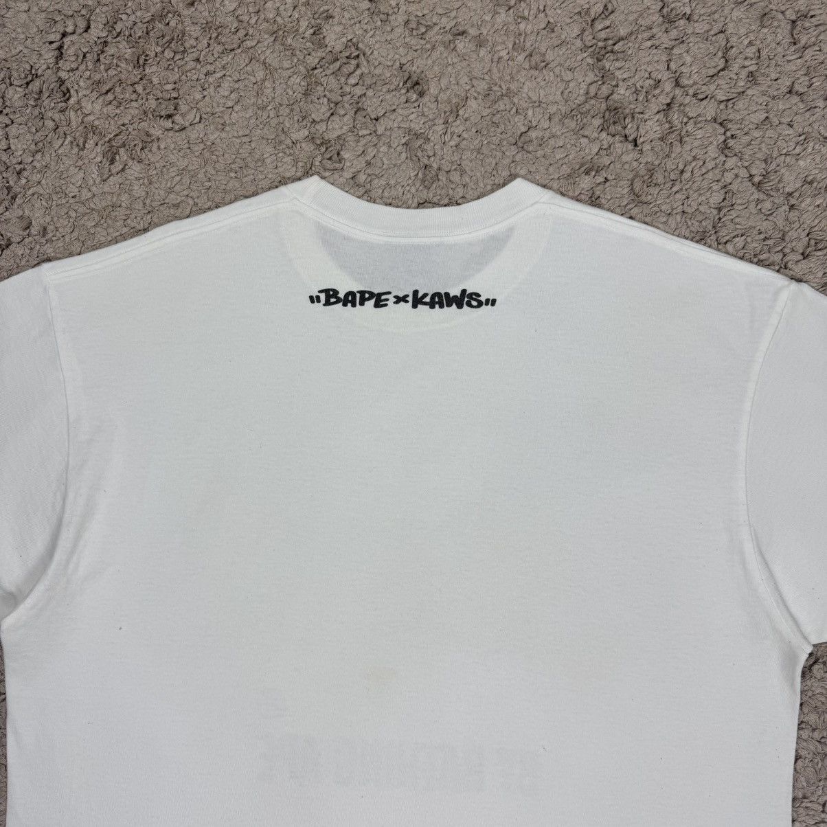 Bape × Kaws Vintage Bape X Kaws Rare Design T-shirt Size US L / EU 52-54 / 3 - 12 Thumbnail