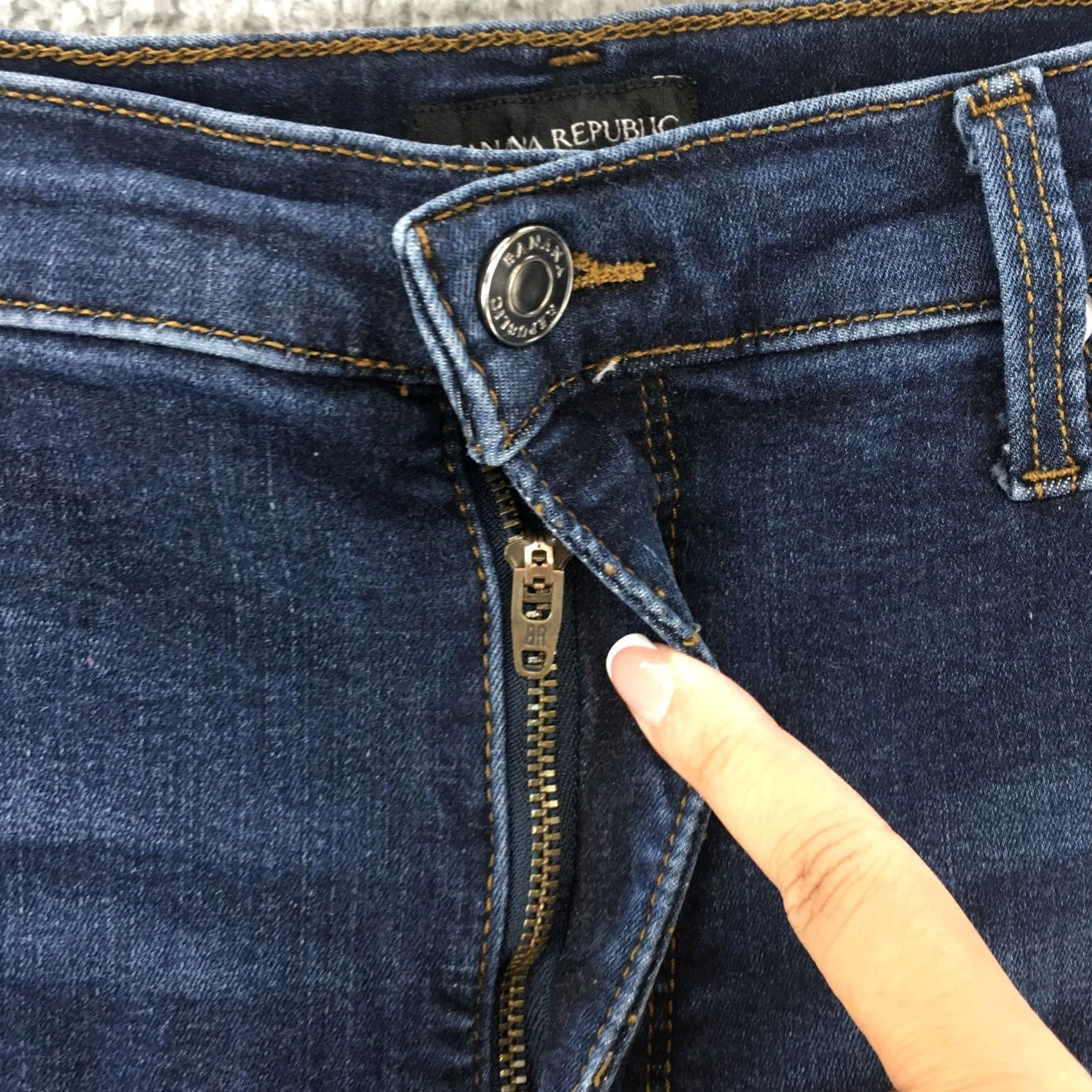 Banana Republic Banana Republic Jeans Womens 33L Blue Medium Wash Denim High Rise Zip Skinny Fit 5-Pocket Size 24" / US 00 / IT 34 - 4 Thumbnail