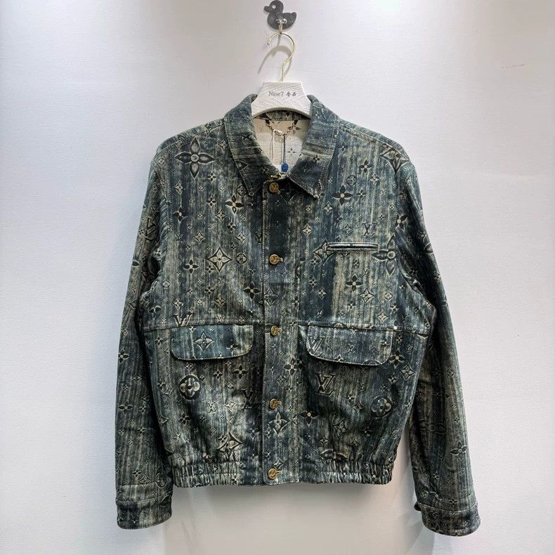 Louis Vuitton Louis Vuitton 23 New Rendering Full Logo Denim Jacket Size US M / EU 48-50 / 2 - 1 Thumbnail