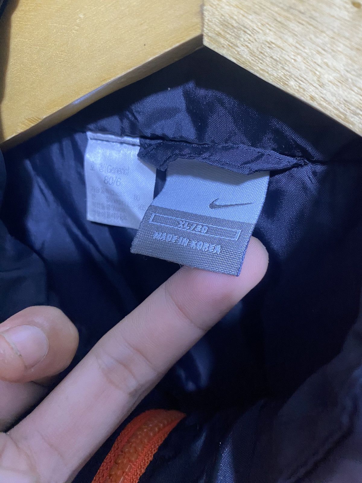 Nike Vintage Nike Windbreaker Jacket Size US L / EU 52-54 / 3 - 3 Thumbnail