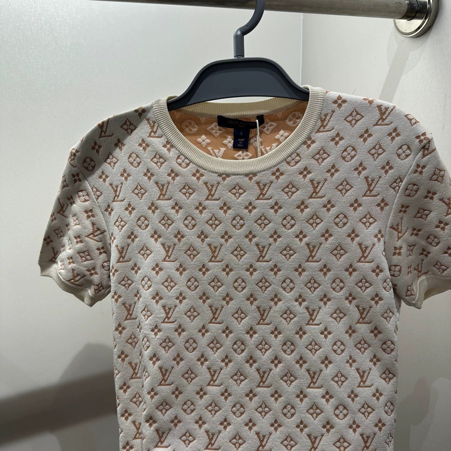 Louis Vuitton Louis Vuitton 24SS All-Over Monogram Silk Tee Size S Size S / US 4 / IT 40 - 7 Thumbnail