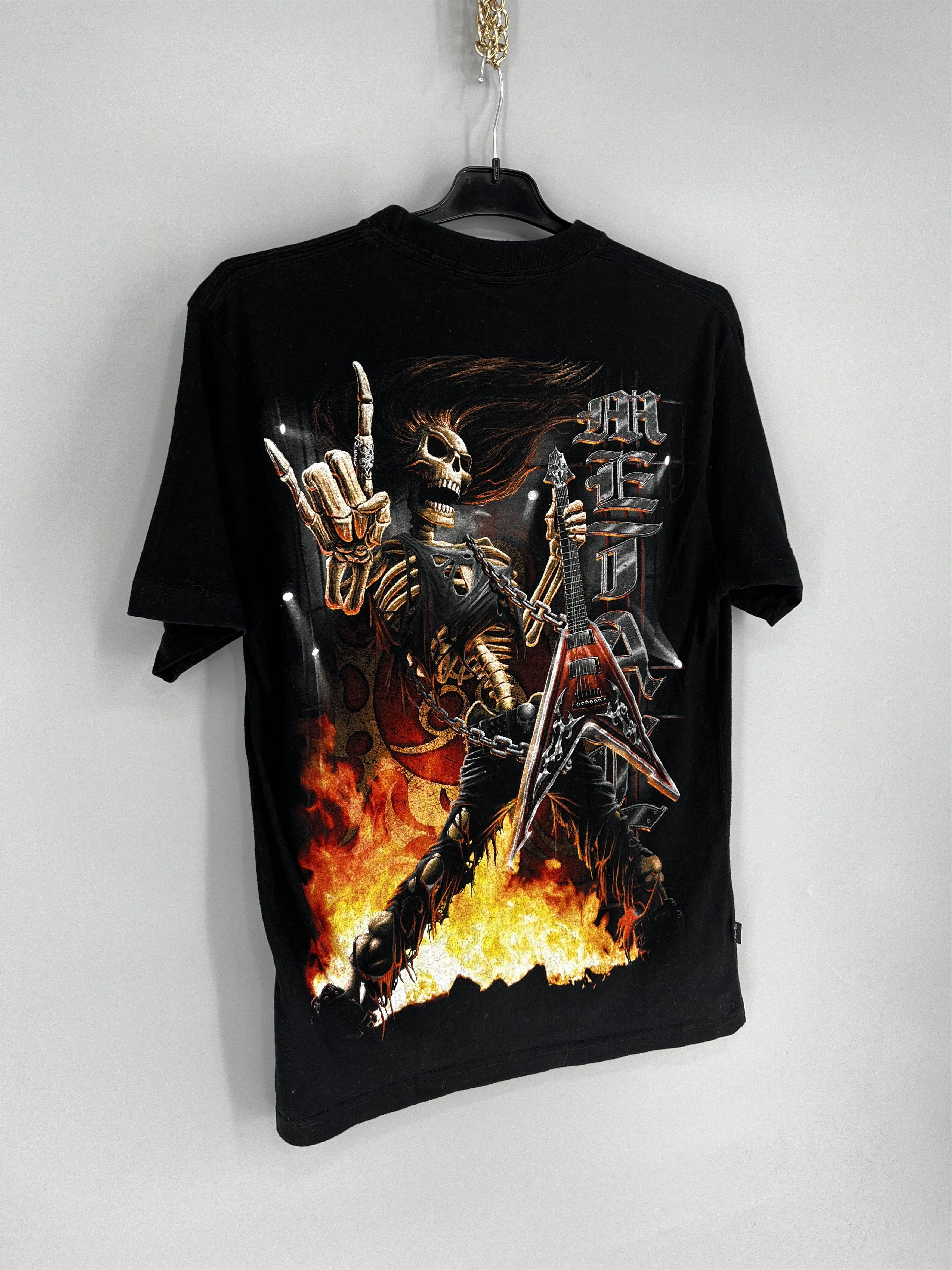 Band Tees VINTAGE GOTHIC SPIRAL SKULL Y2K GRUNGE PUNK ROCK Size US M / EU 48-50 / 2 - 10 Thumbnail