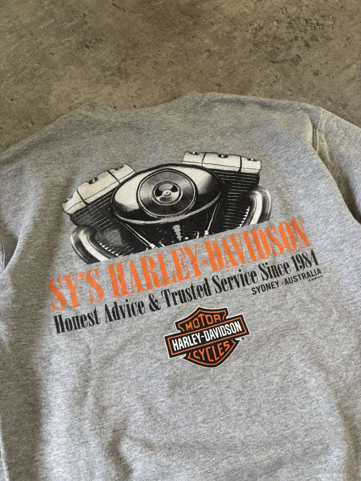 Harley Davidson Vintage Harley-Davidson Double Sided Crewneck Logo Engine Size US S / EU 44-46 / 1 - 3 Thumbnail