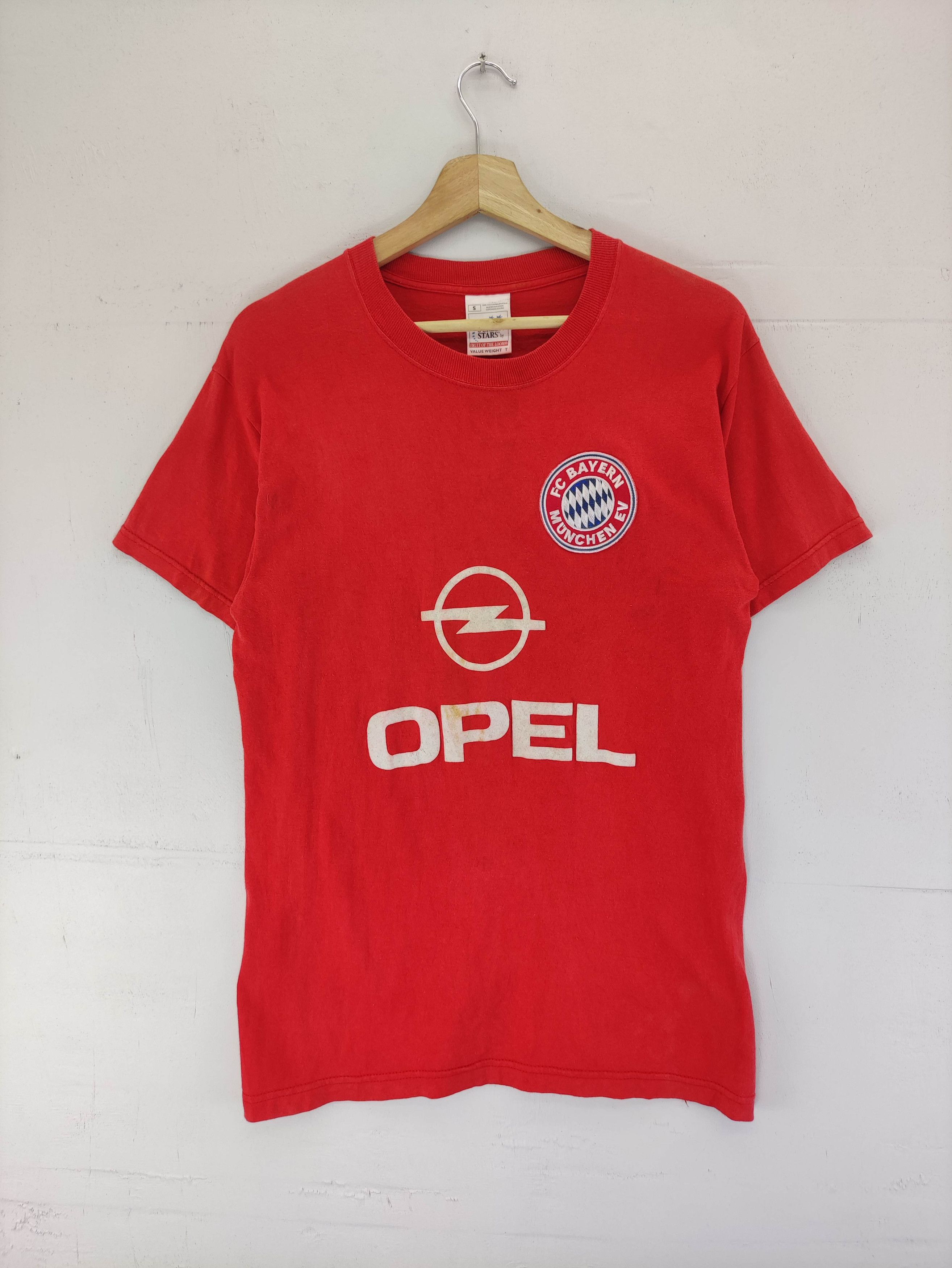 image of Vintage Bayern Munich Tee Opel in Red, Men's (Size XS)