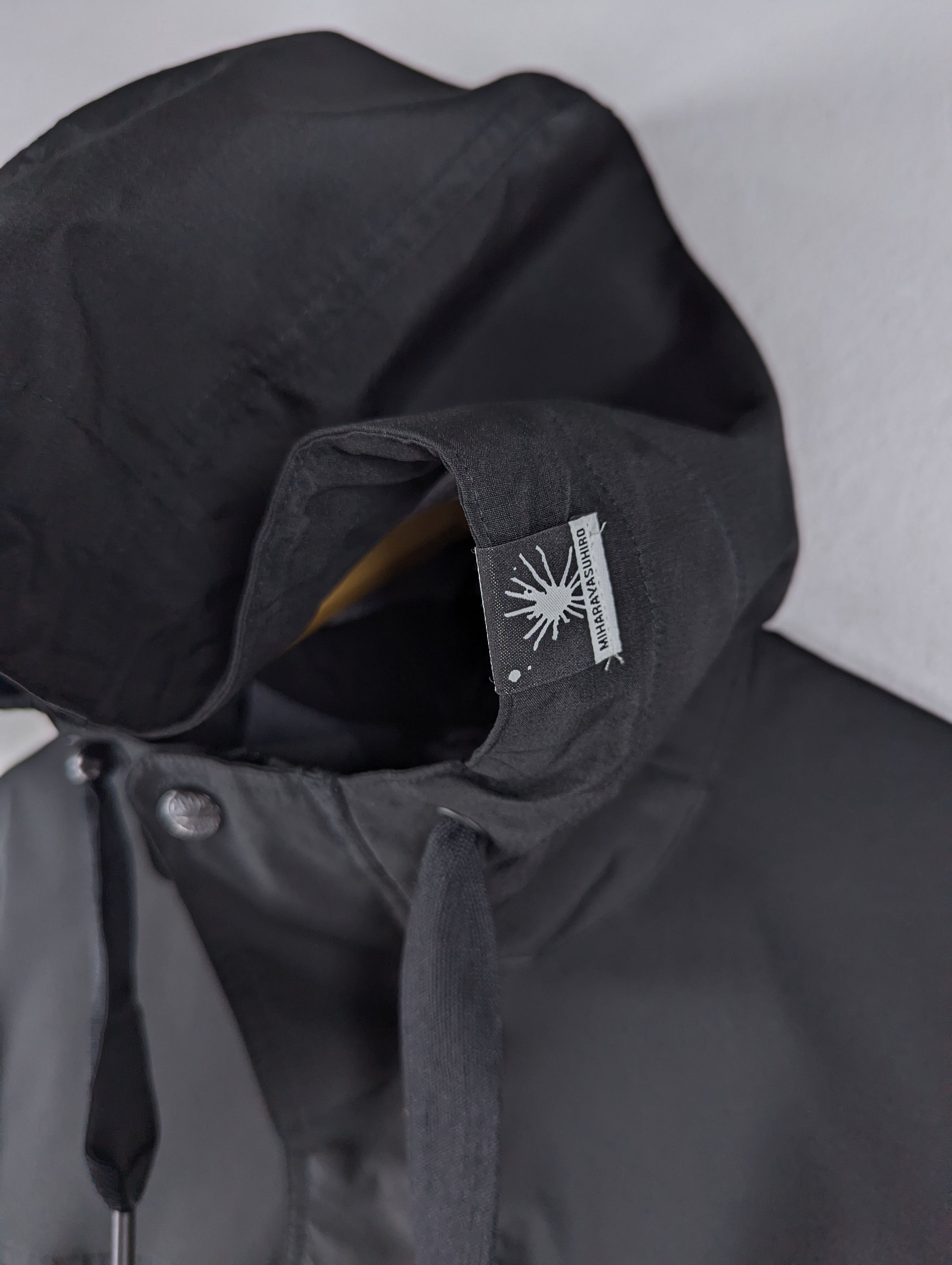 GU × Maison MIHARA YASUHIRO MIHARAYASUHIRO x GU Waterproof Techtical Mountain Jacket Size US M / EU 48-50 / 2 - 9 Thumbnail