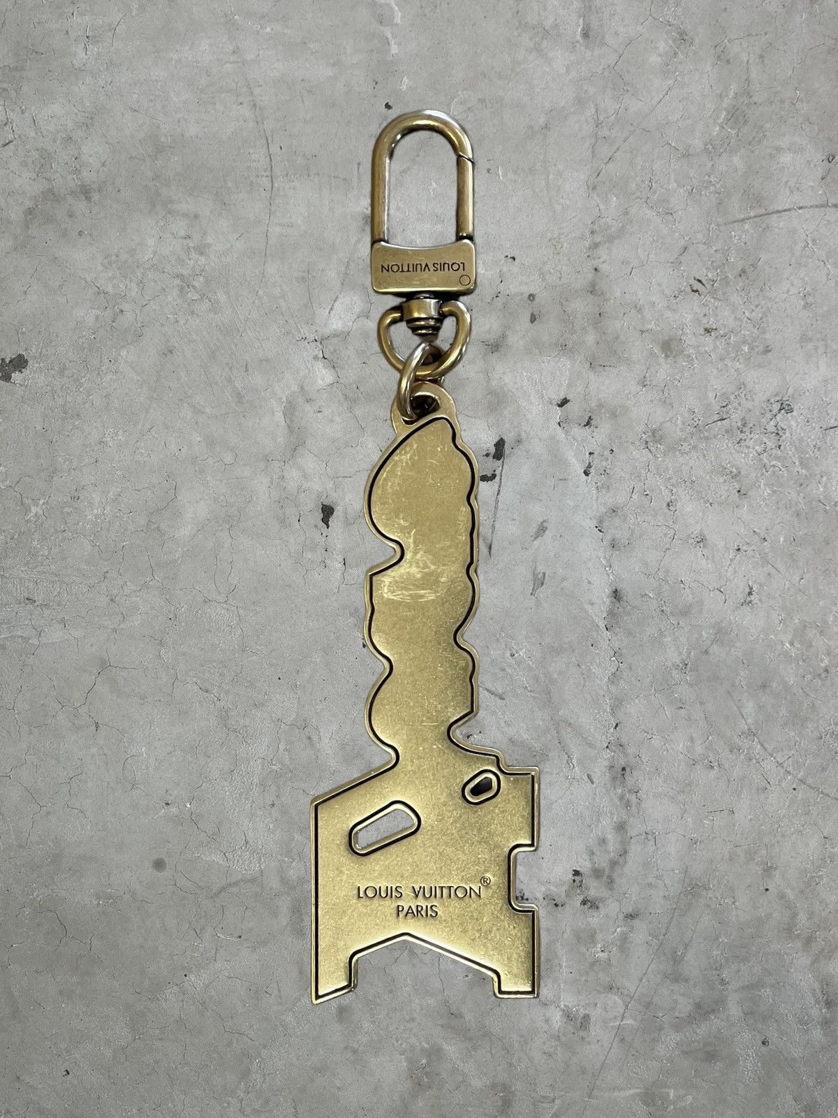 Louis Vuitton Louis Vuitton LOVERS Key Chain Accessory Size ONE SIZE - 6 Thumbnail