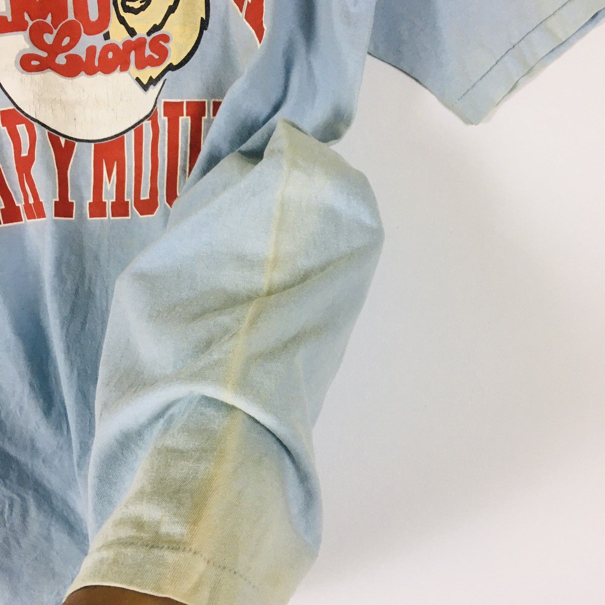 Vintage Vintage LOYOLA LMU LIONS MARY MOUNT Team Size US M / EU 48-50 / 2 - 4 Thumbnail