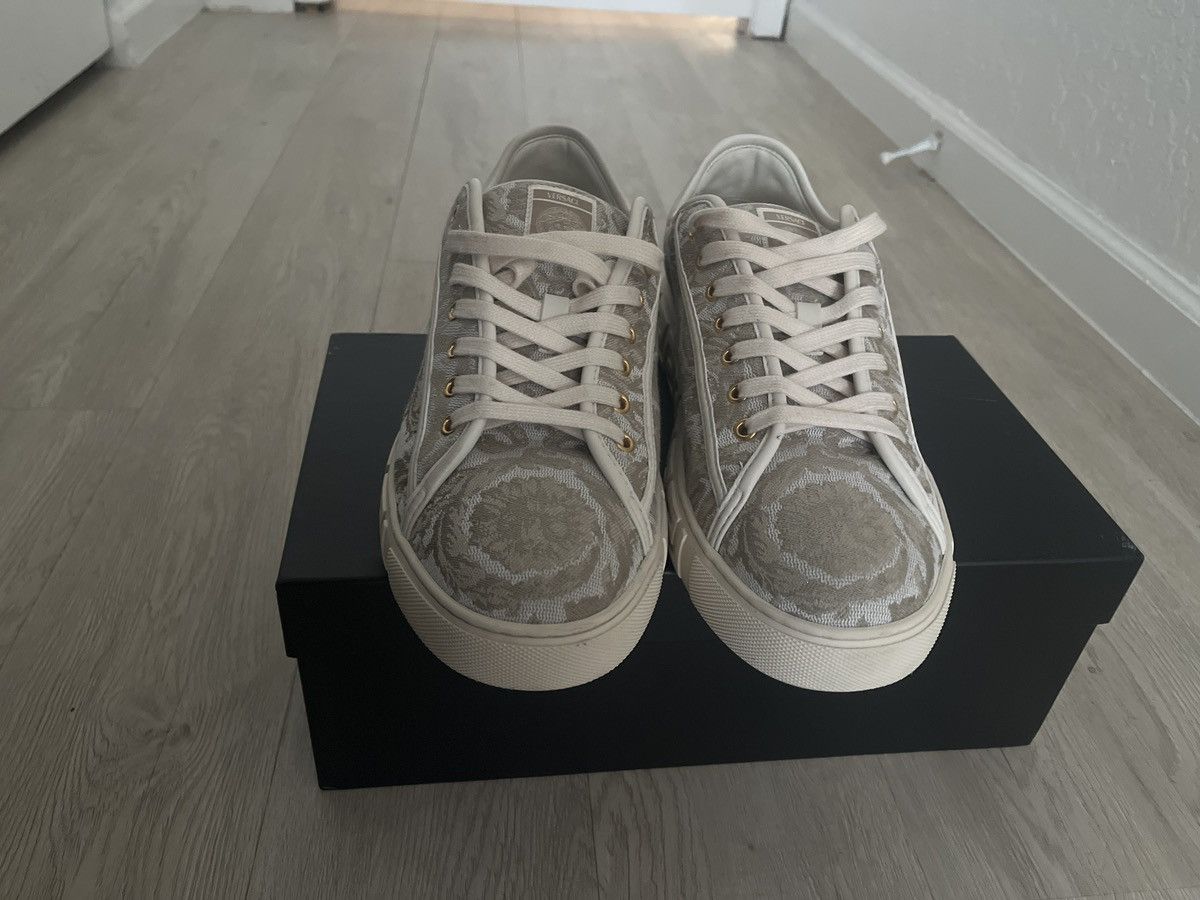 Versace Barocco Greca Sneakers Size US 11 / EU 44 - 6 Thumbnail
