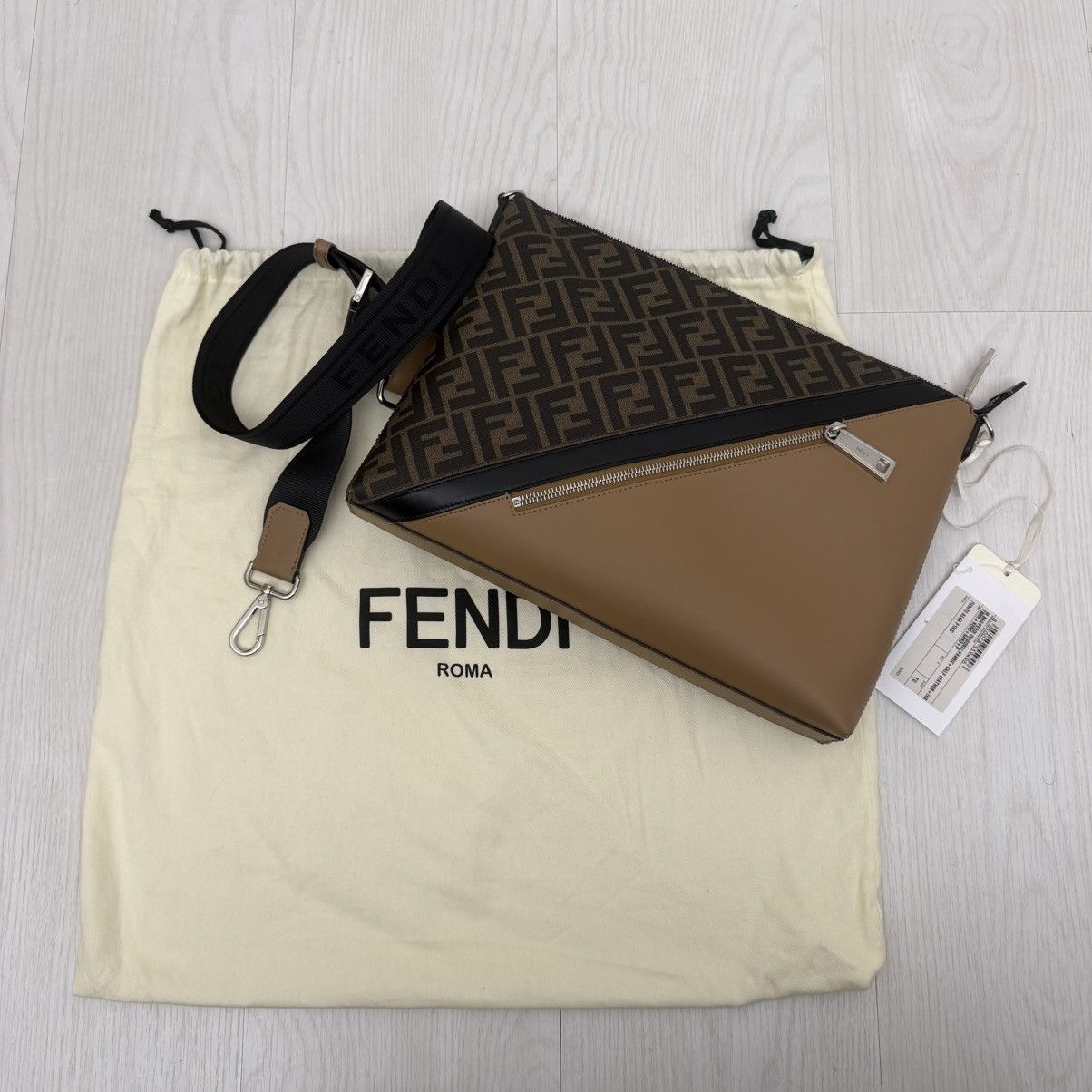 Fendi Fendi FF Logo FVA470 Messenger Bag Shoulder Bag Clutch Logo Size ONE SIZE - 7 Thumbnail