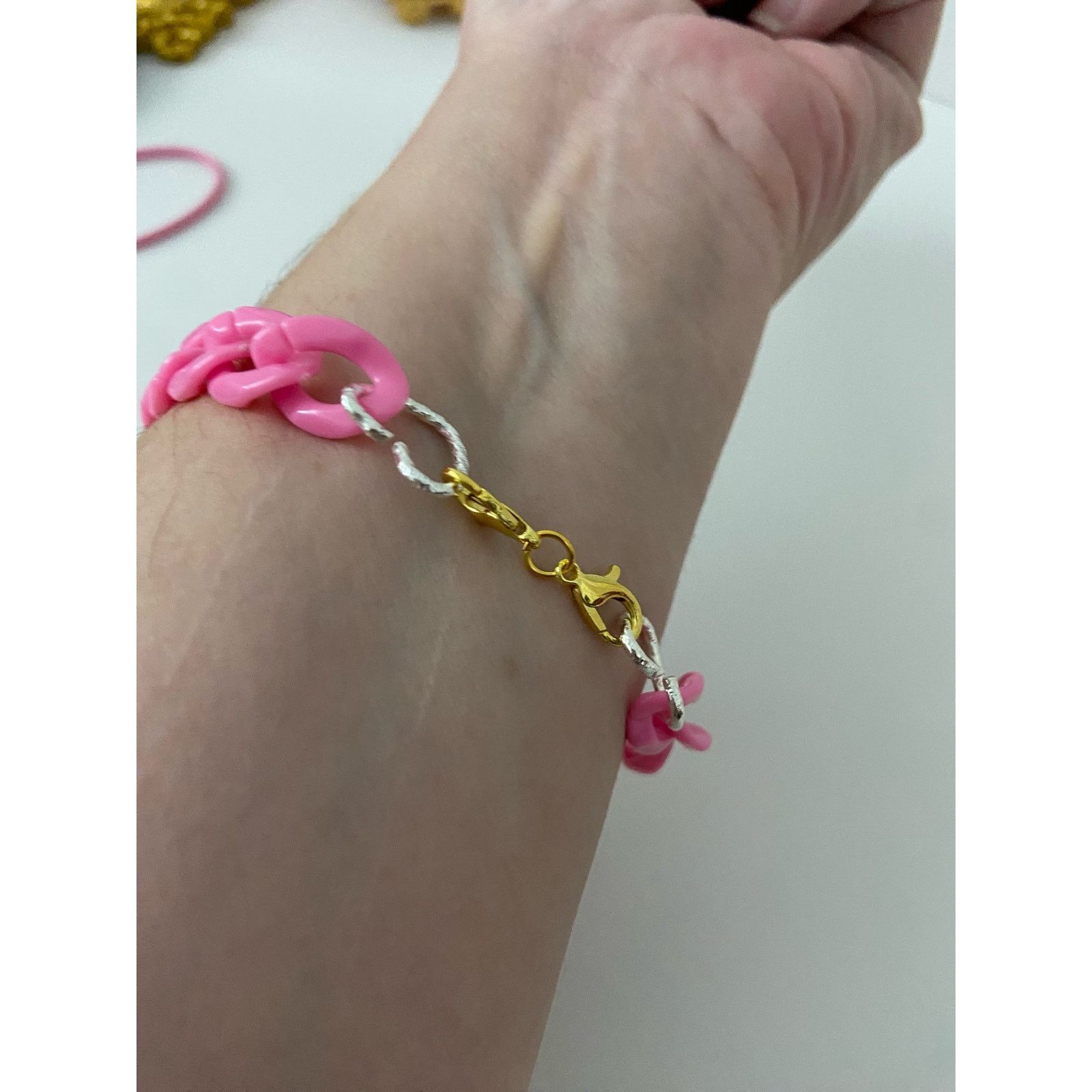Handmade pink chain bracelet Size ONE SIZE - 2 Thumbnail