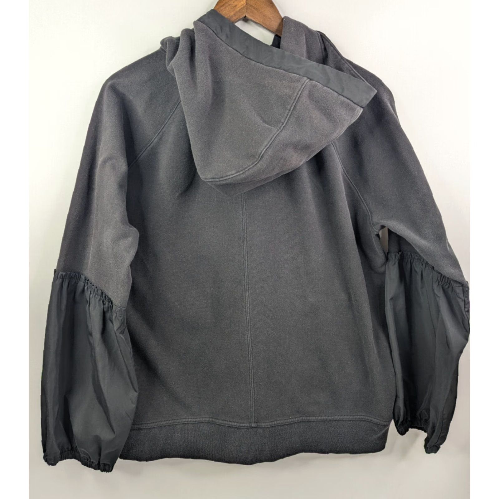 Athleta ATHLETA On My Way Triumph Hoodie Jacket Full-Zip in Black Size Medium 798347 Size M / US 6-8 / IT 42-44 - 3 Thumbnail