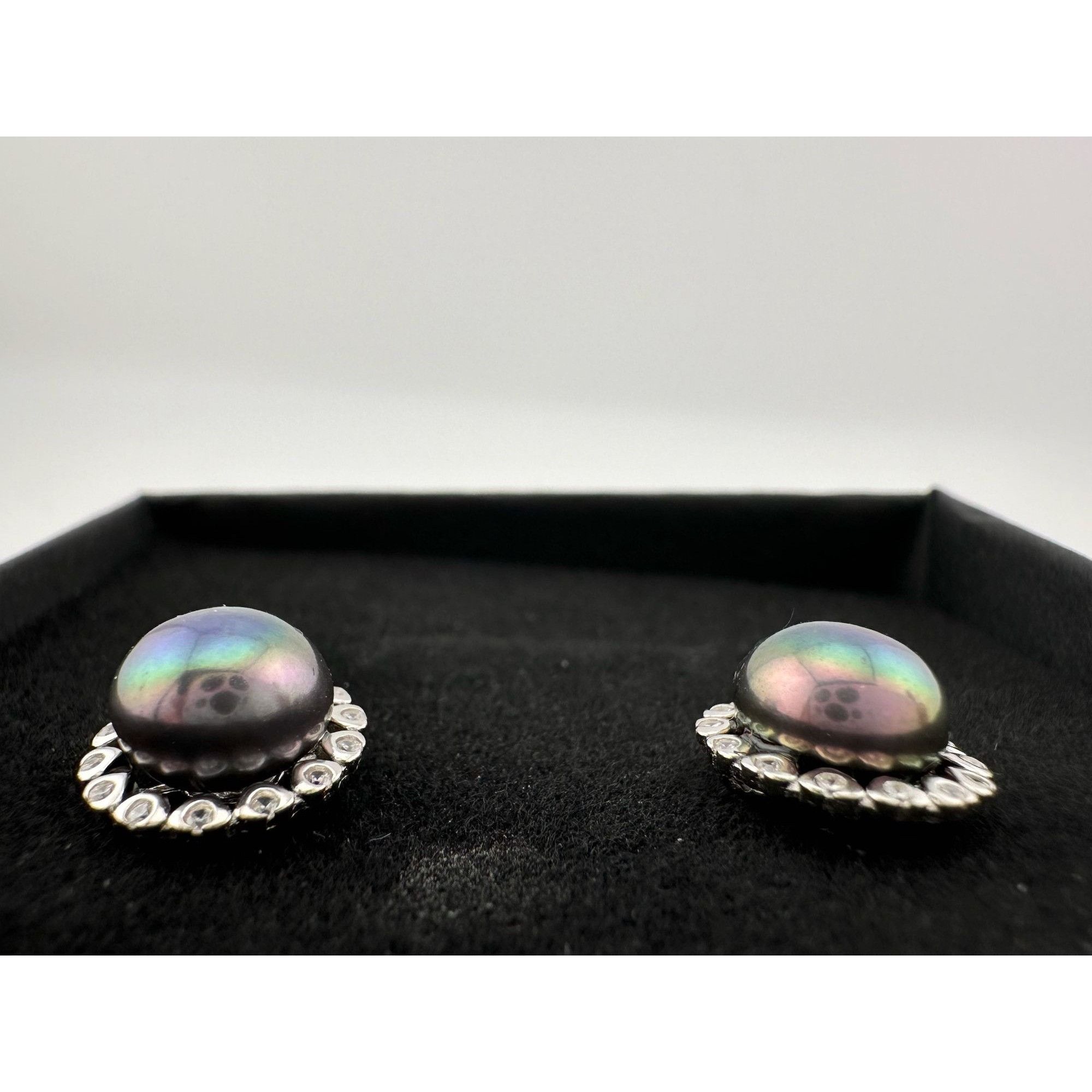 Other Peacock Pearl Halo Stud Earrings Size ONE SIZE - 10 Thumbnail