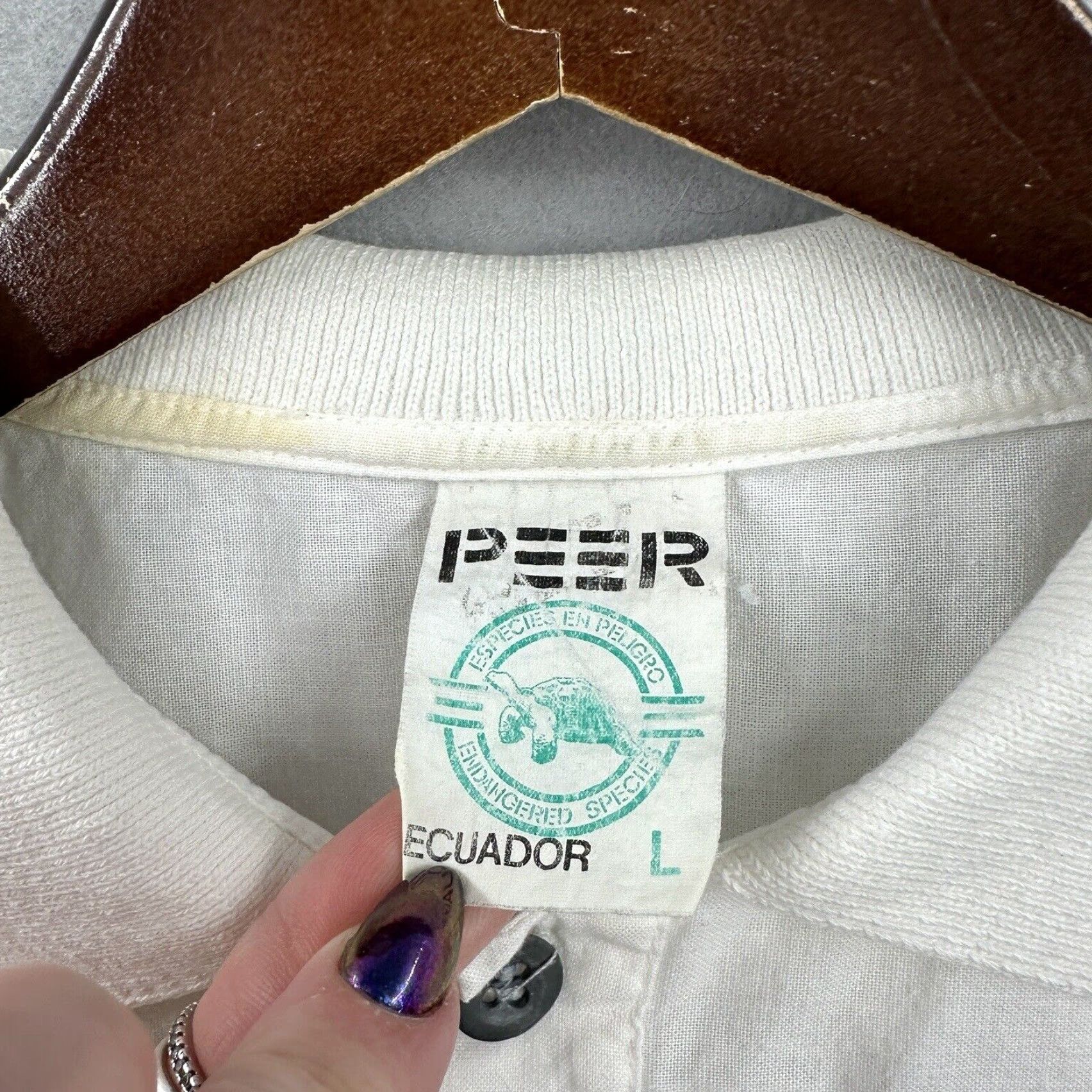Vintage VINTAGE Peer Galapagos Turtles Cotton Collar Shirt Men L White 90s Wildlife Animal Nature Retro Size US L / EU 52-54 / 3 - 3 Thumbnail